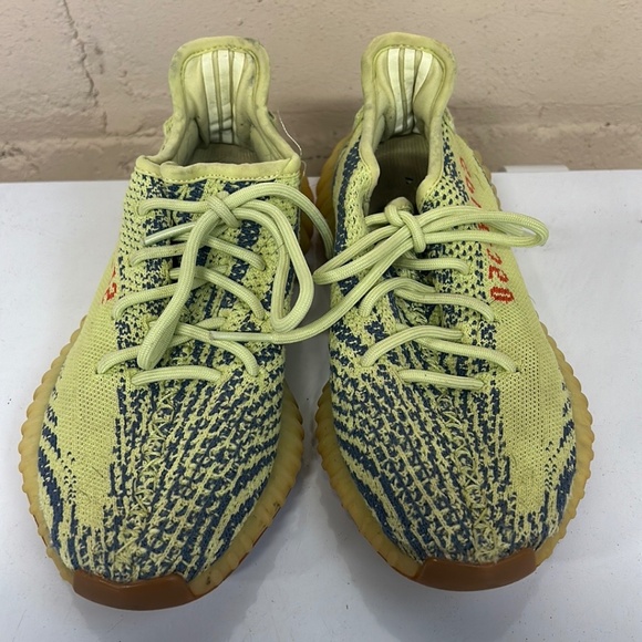 Yeezy Sneakers - Picture 2 of 9